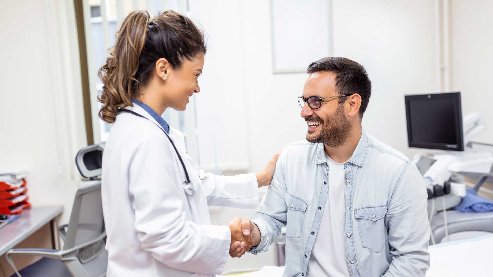 cuidar-a-papa-con-gastos-medicos-mayores-hdi-01